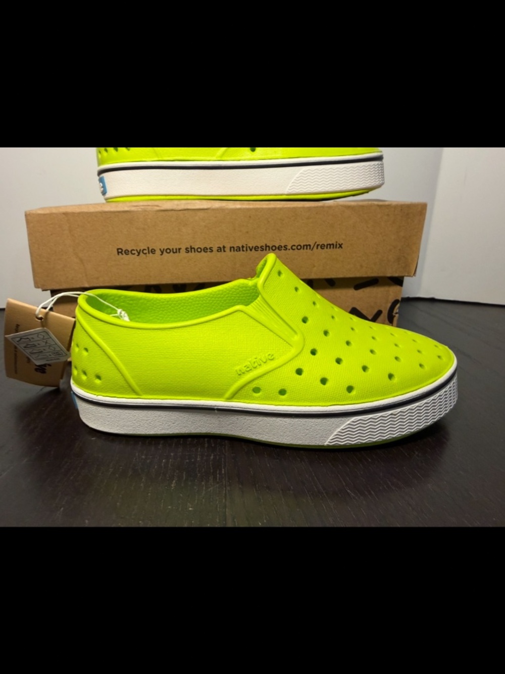 Native Miles Slip On Shoes Chartreuse/Shell White Little Kids/Toddler C12
